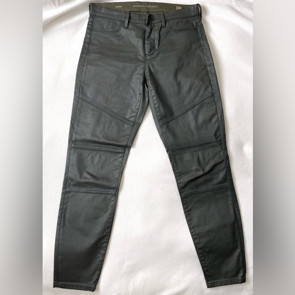Banana Republic Olive Green Luxe Sateen Coated Skinny Jeans (28)